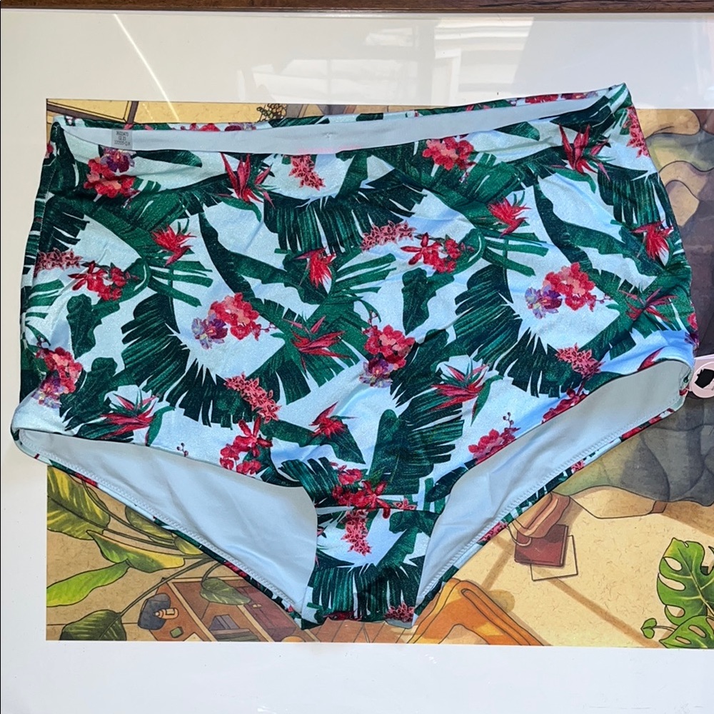 Floral Print Women's Swim Boy Shorts